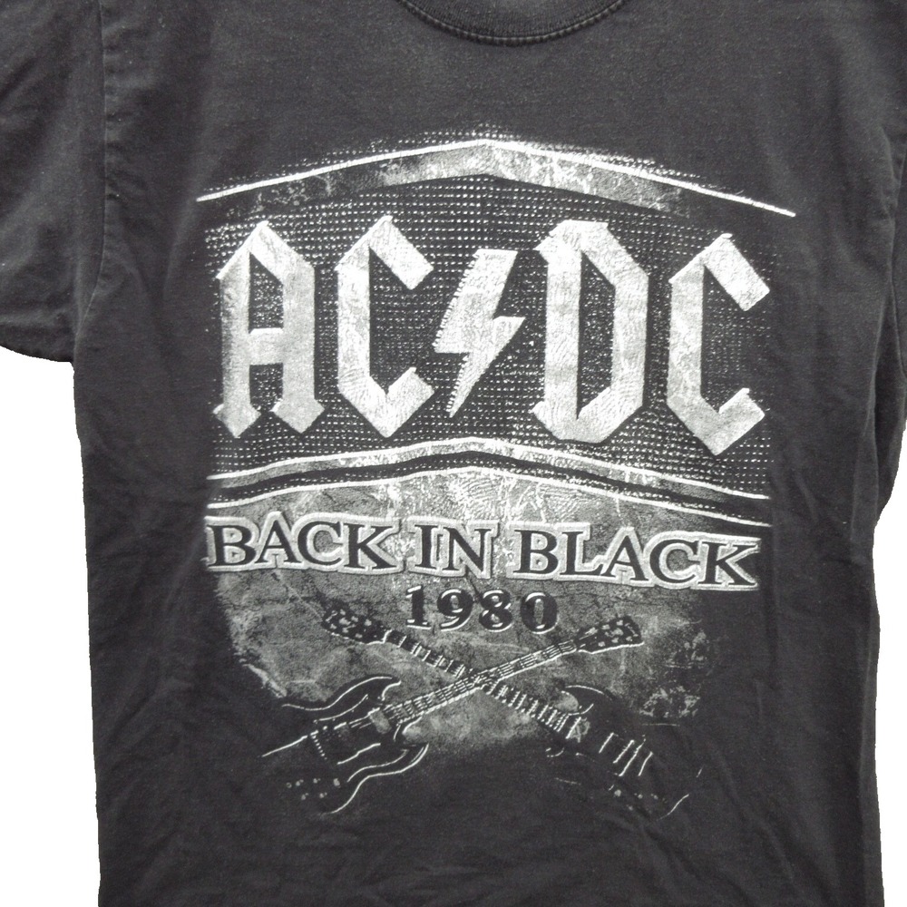 AC/DC Mens Shirt Medium 100% Cotton Short Back In Black Concert 1980 Reprint